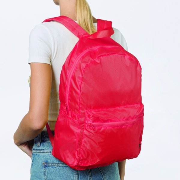 【KIKKERLAND】ノマドバックパックハート、使用例